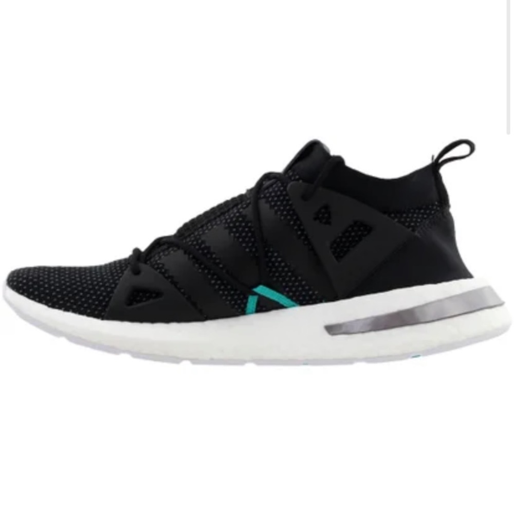 Women’s Adidas Arkyn Sneaker - Size 7.5